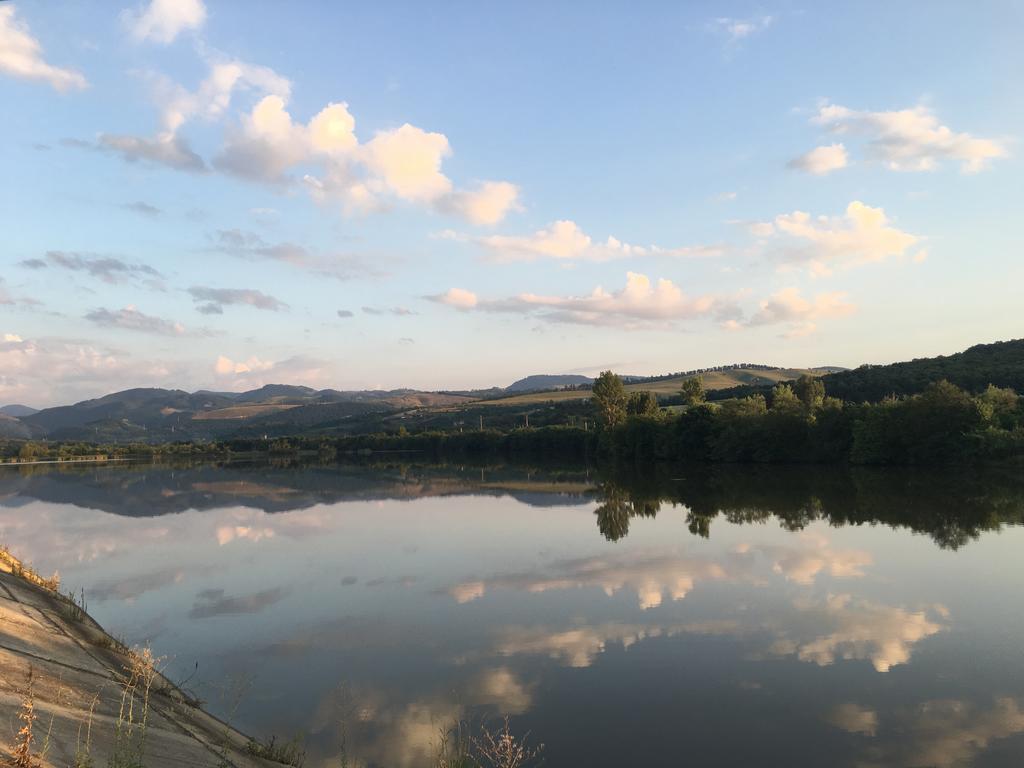 Vila La Izvor Petresti 외부 사진
